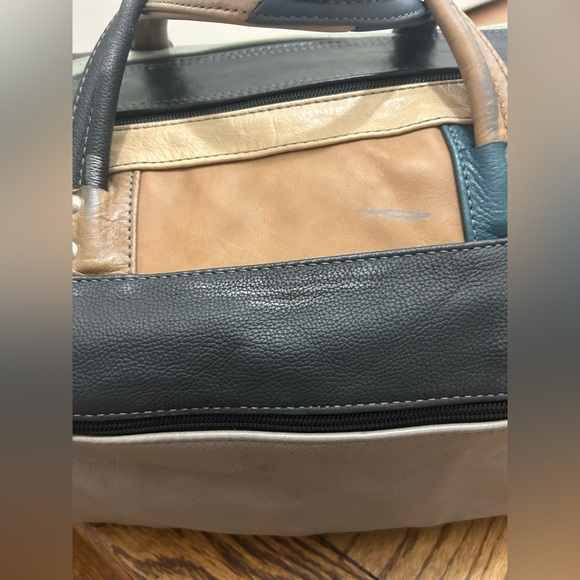 Vintage leather made in Mexico Patchwork duffle bag - Picture 3 of 5
